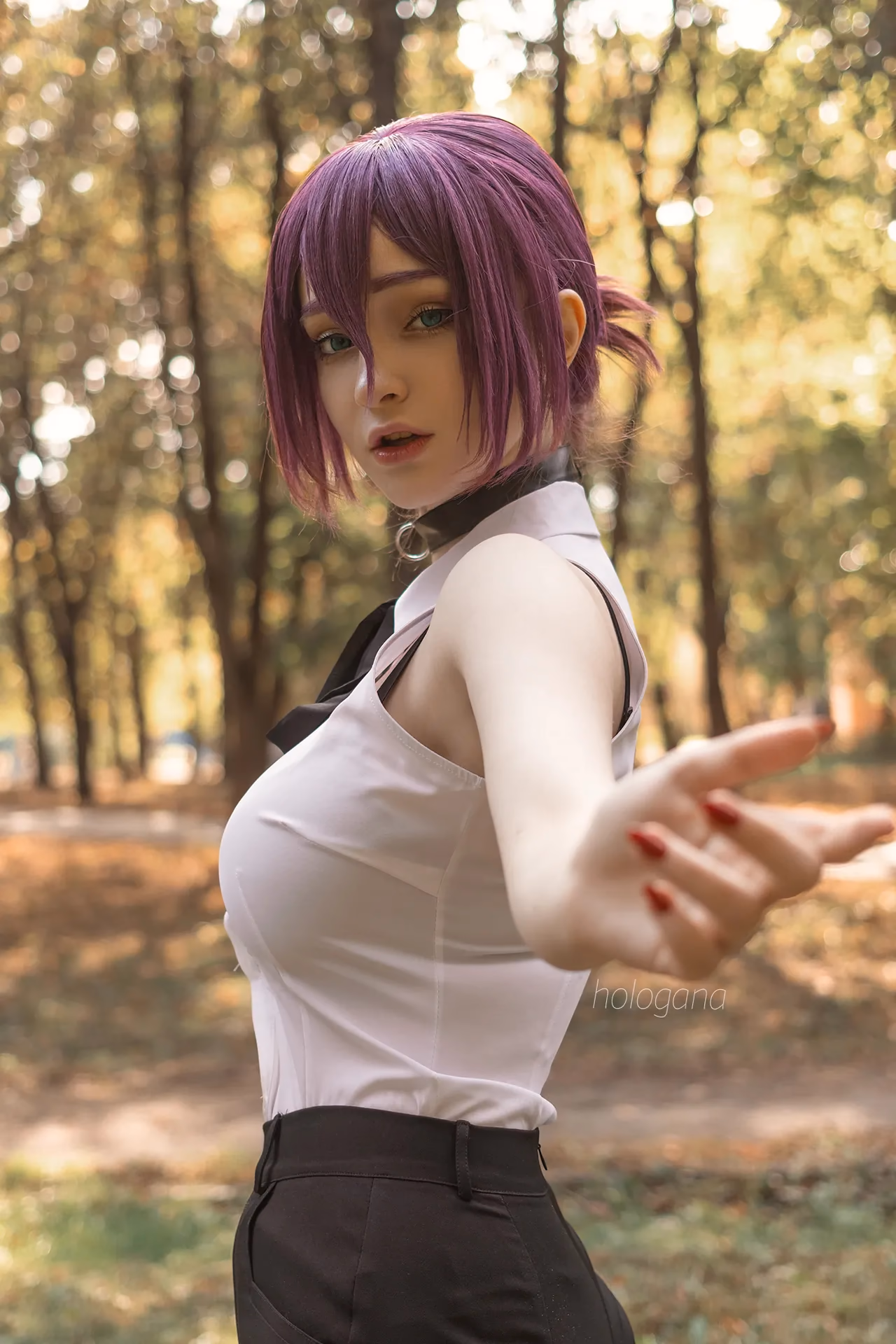 Hologana as Reze — cosplay photo 3 of 13