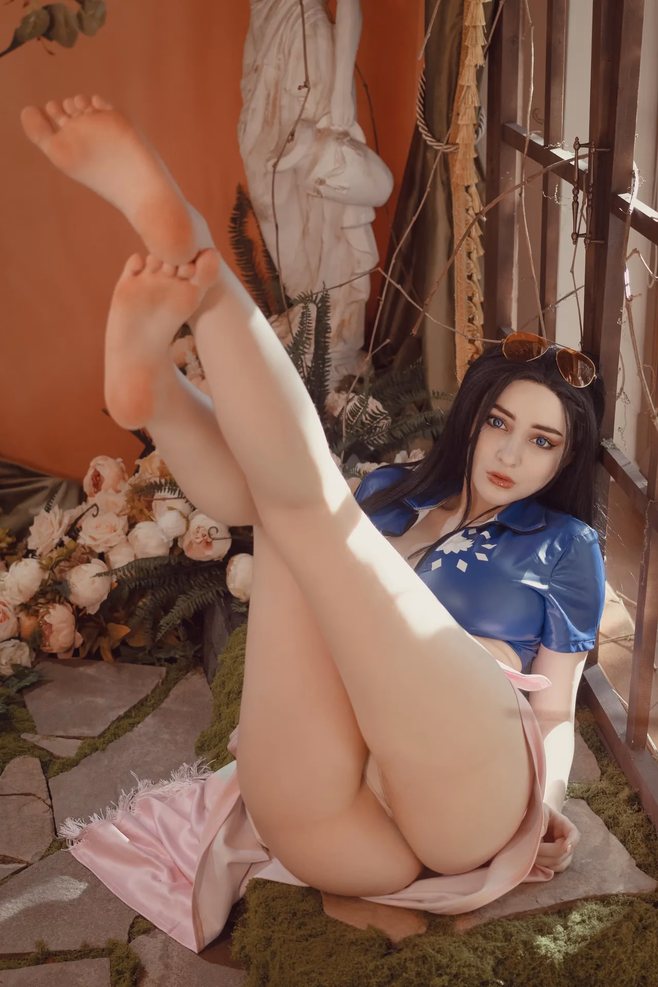 Hologana and Sladkoslava as Nico Robin — cosplay photo 8 of 31