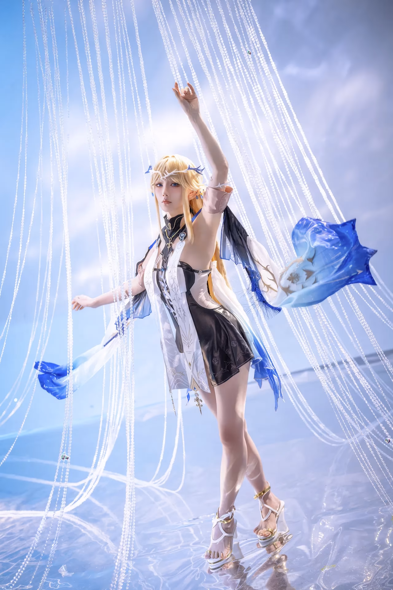 Hoshilily as Cartethyia — cosplay photo 13 of 31