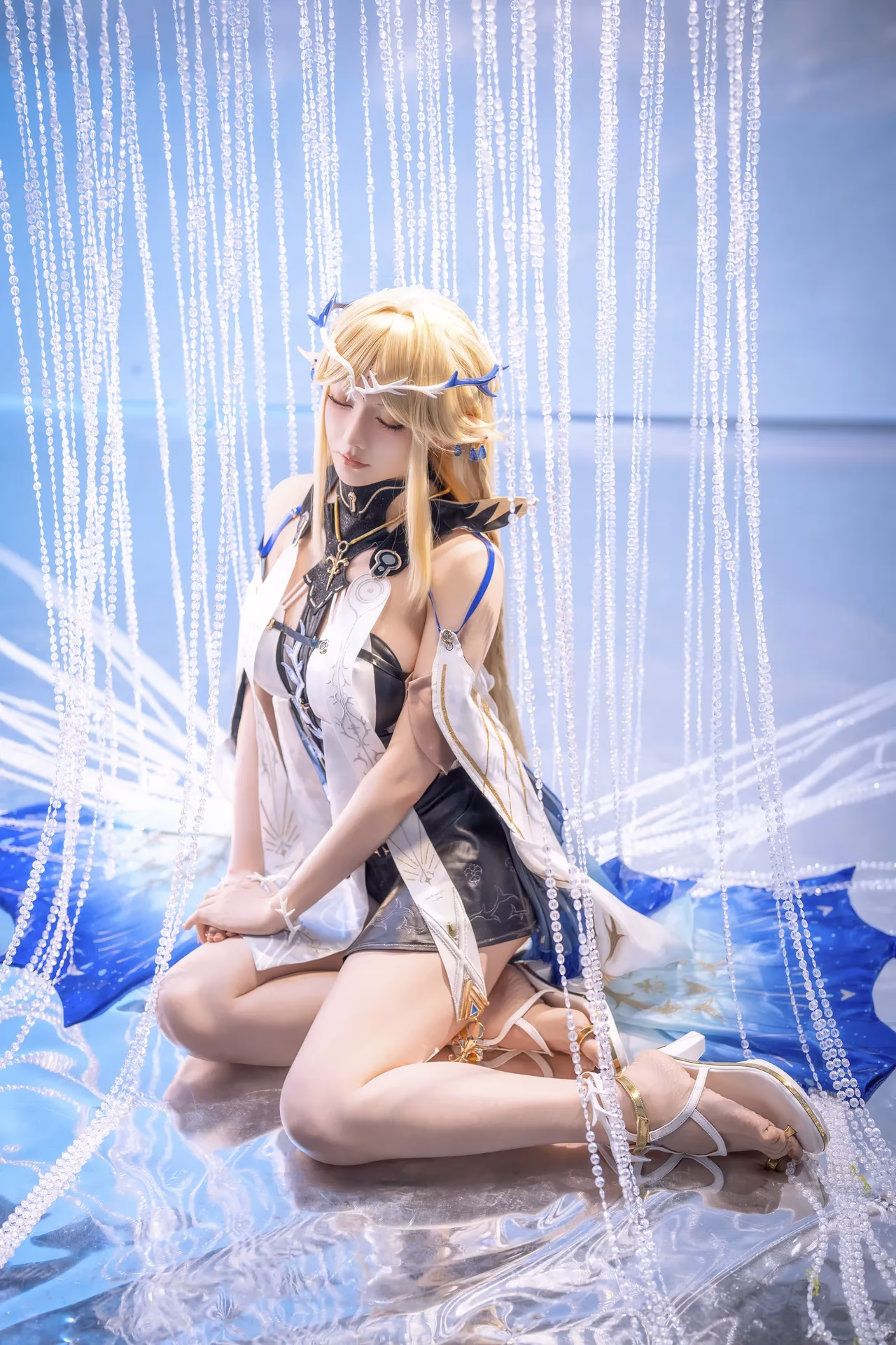 Hoshilily as Cartethyia — cosplay photo 16 of 31