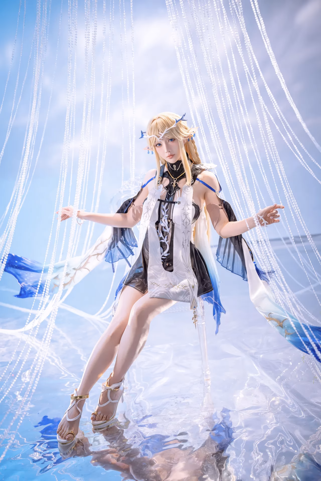 Hoshilily as Cartethyia — cosplay photo 4 of 31