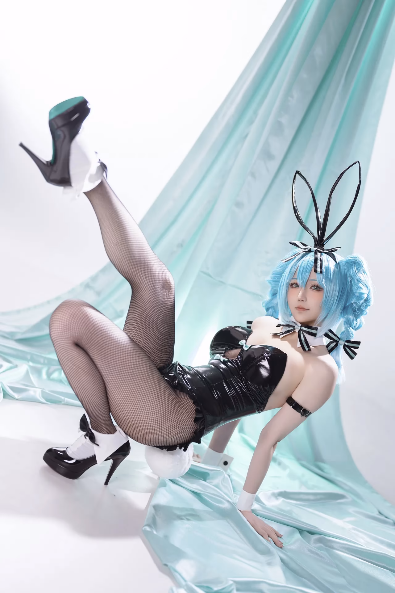 Hoshilily as Hatsune Miku — cosplay photo 18 of 44