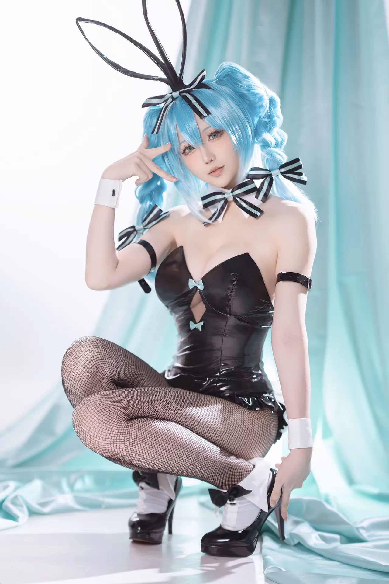 Hoshilily as Hatsune Miku — cosplay photo 20 of 44