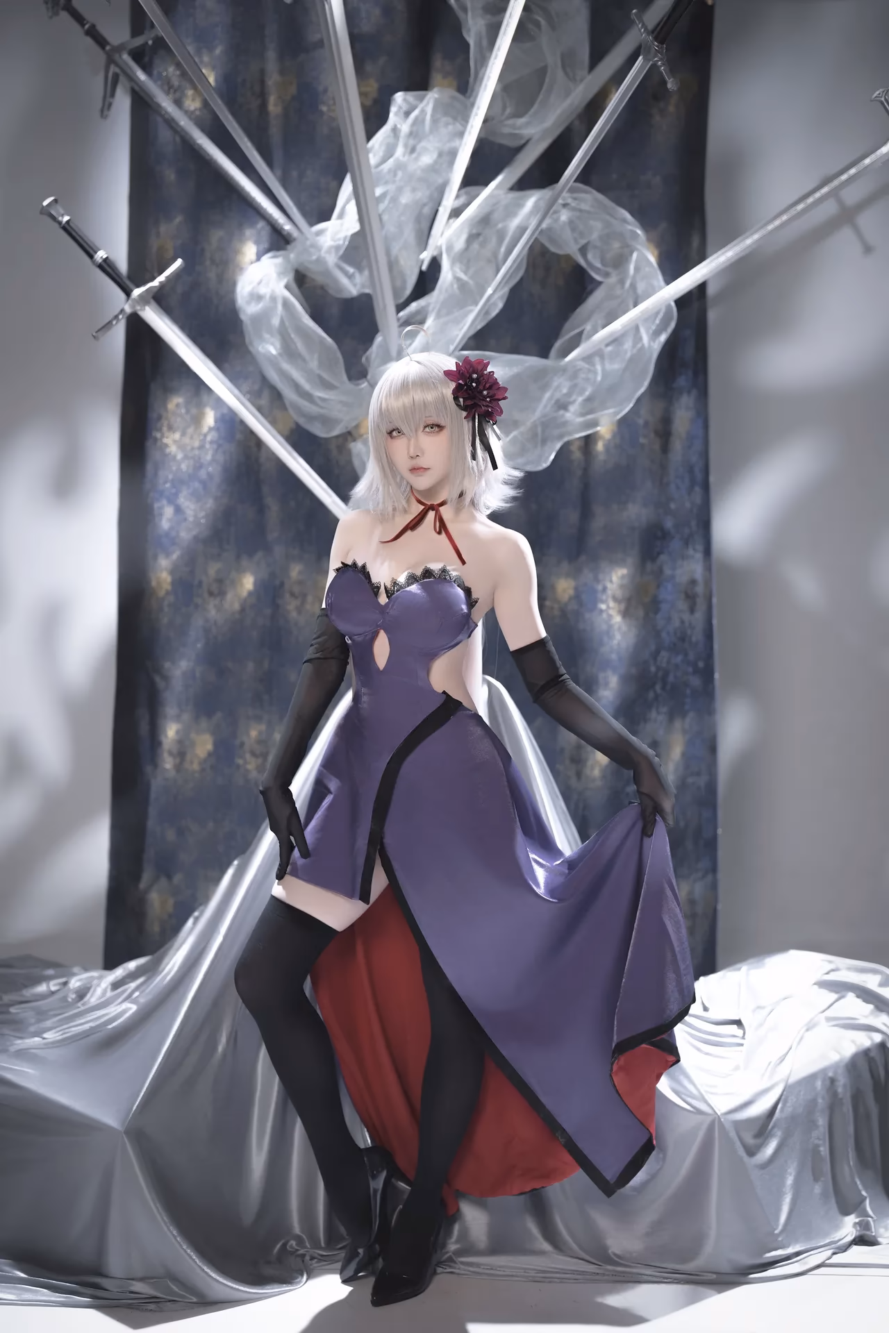 Hoshilily - Jeanne d'Arc (Alter) - Fate/Grand Order (FGO) - Cosplay Gallery - 33 Images preview