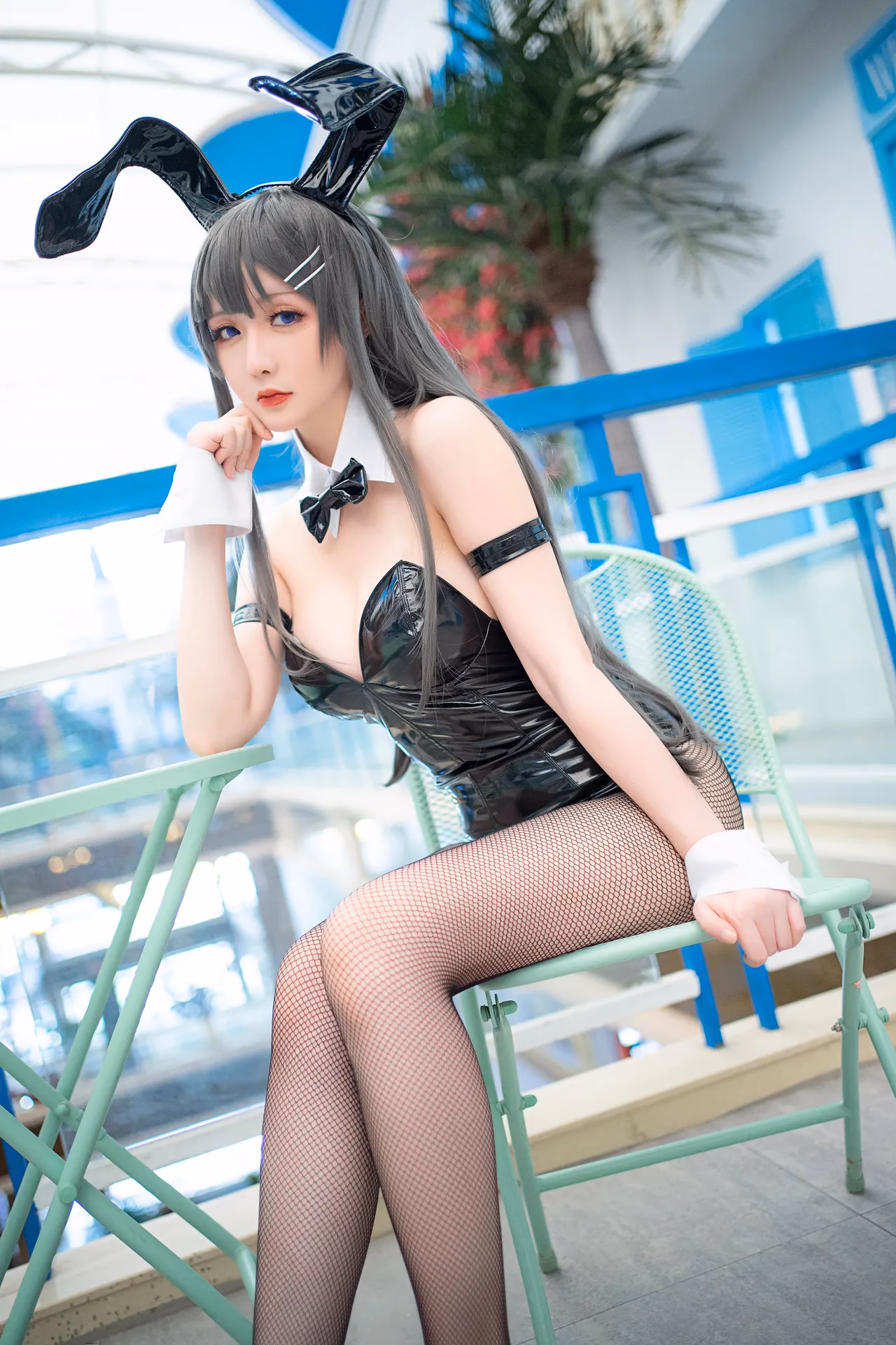 Hoshilily as Mai Sakurajima — cosplay photo 16 of 27