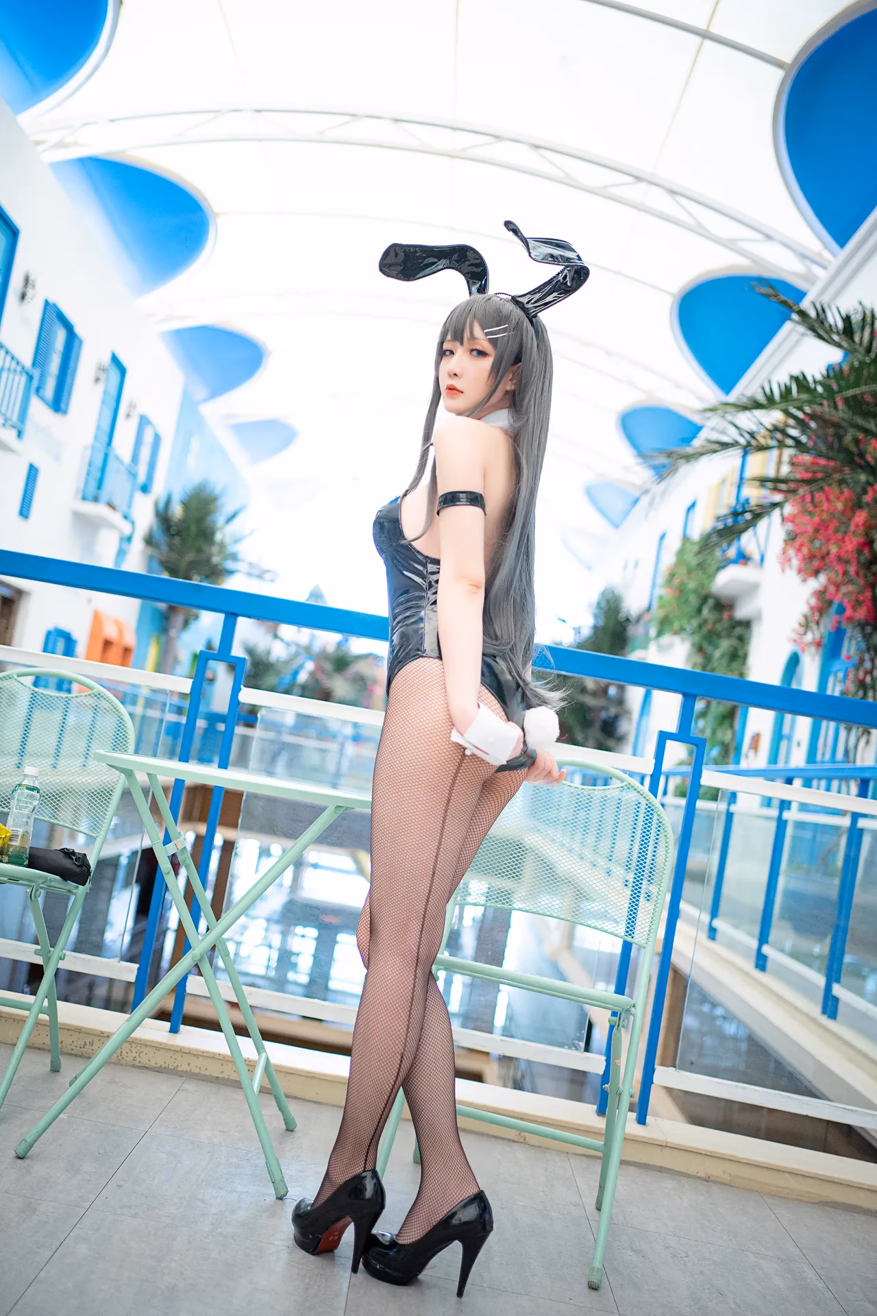 Hoshilily as Mai Sakurajima — cosplay photo 18 of 27