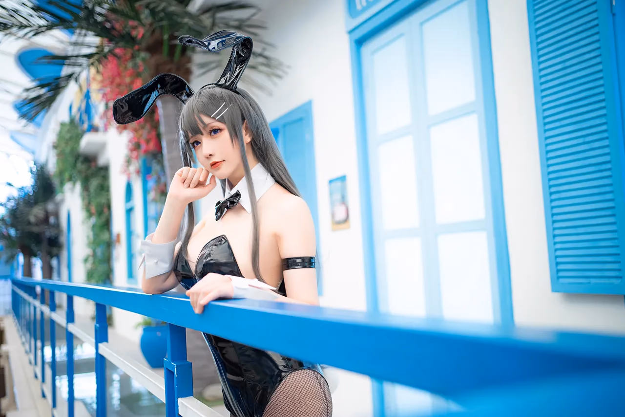 Hoshilily as Mai Sakurajima — cosplay photo 19 of 27