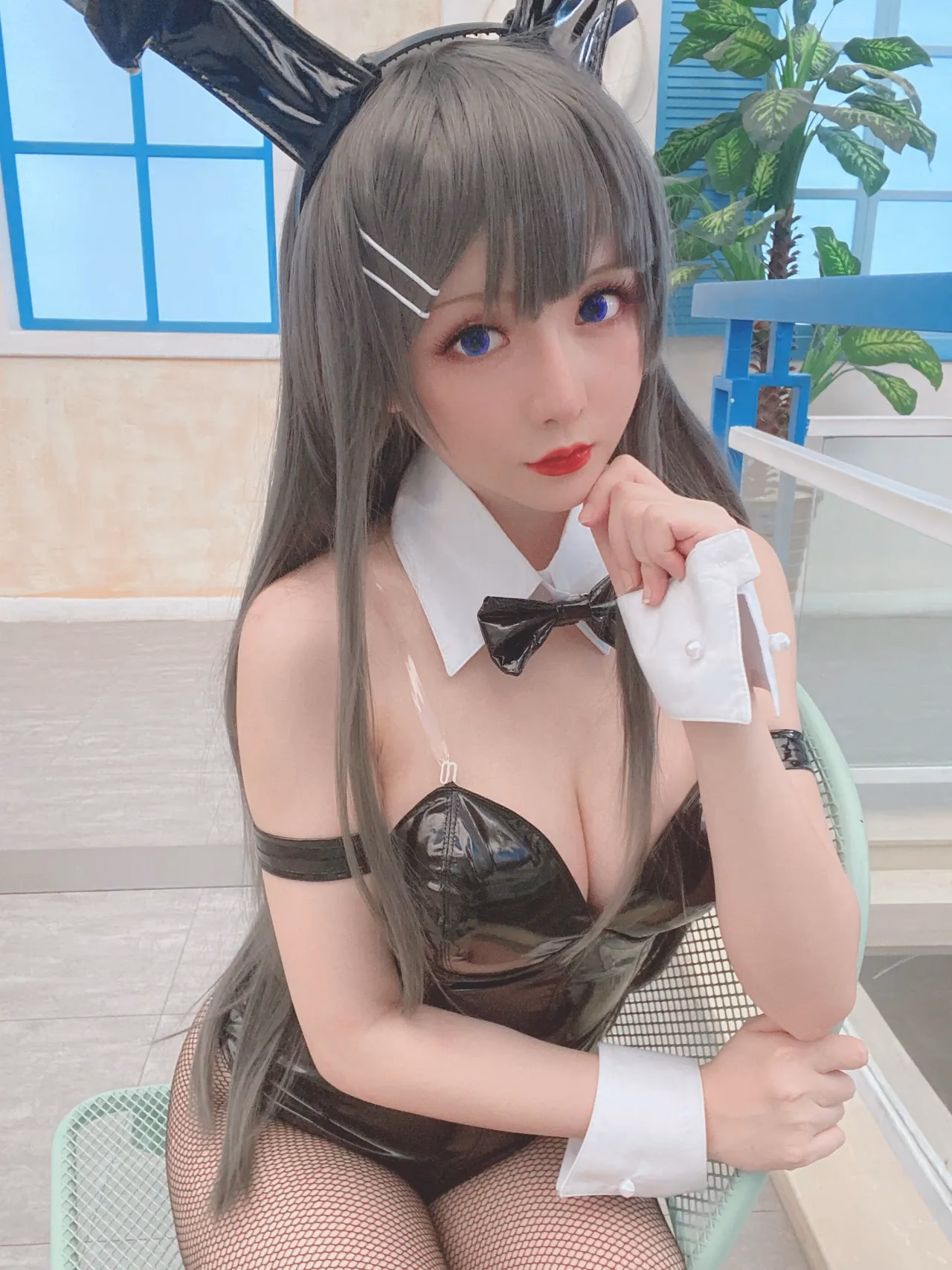 Hoshilily as Mai Sakurajima — cosplay photo 22 of 27