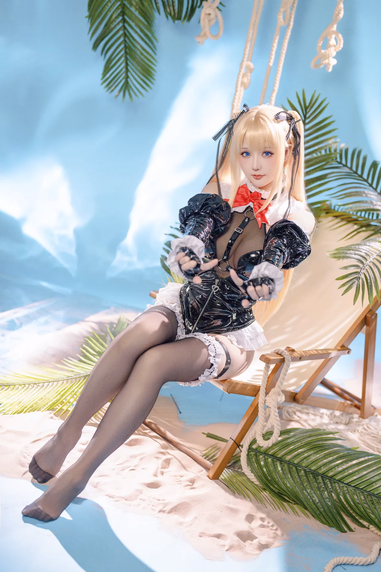Hoshilily as Marie Rose — cosplay photo 30 of 55