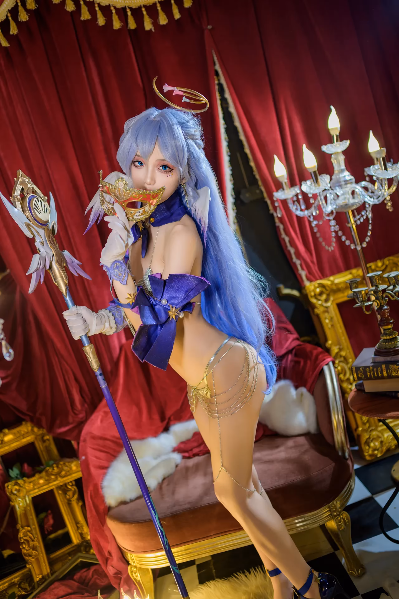 Hu Jiu Jiu as Robin — cosplay photo 33 of 61