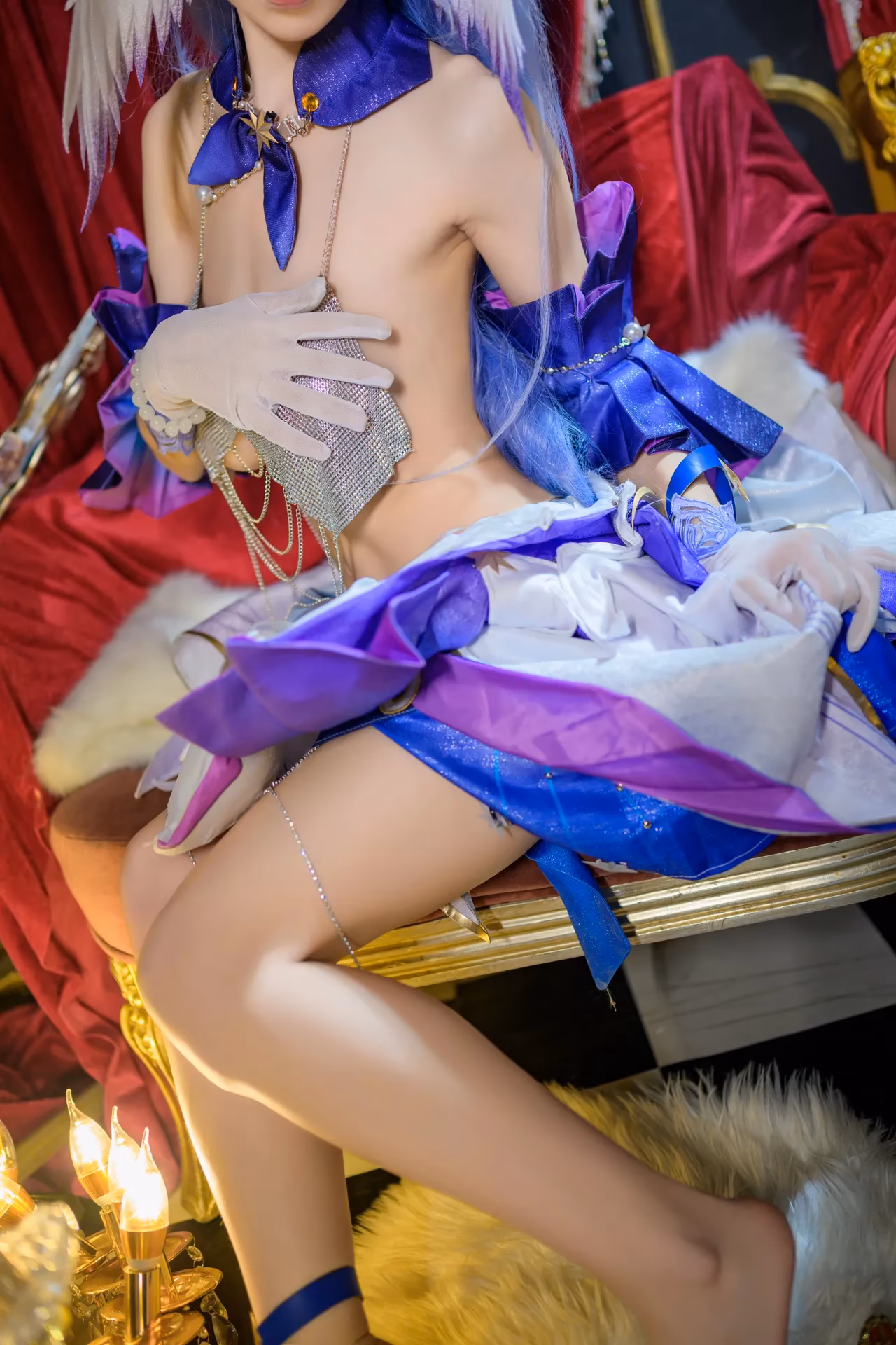 Hu Jiu Jiu as Robin — cosplay photo 56 of 61