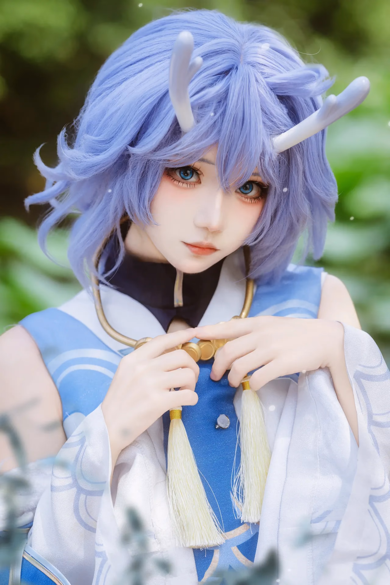 Hua Qi Hana as Bailu — cosplay photo 5 of 14