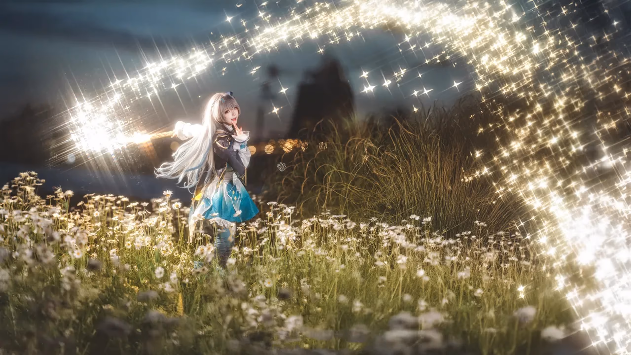 Hua Qi Hana as Firefly — cosplay photo 1 of 18