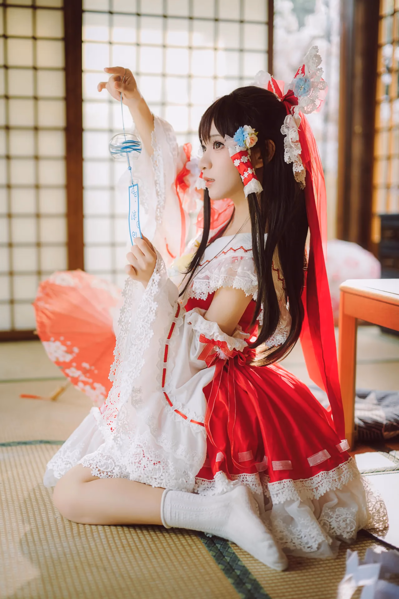 Hua Qi Hana as Reimu Hakurei — cosplay photo 12 of 12