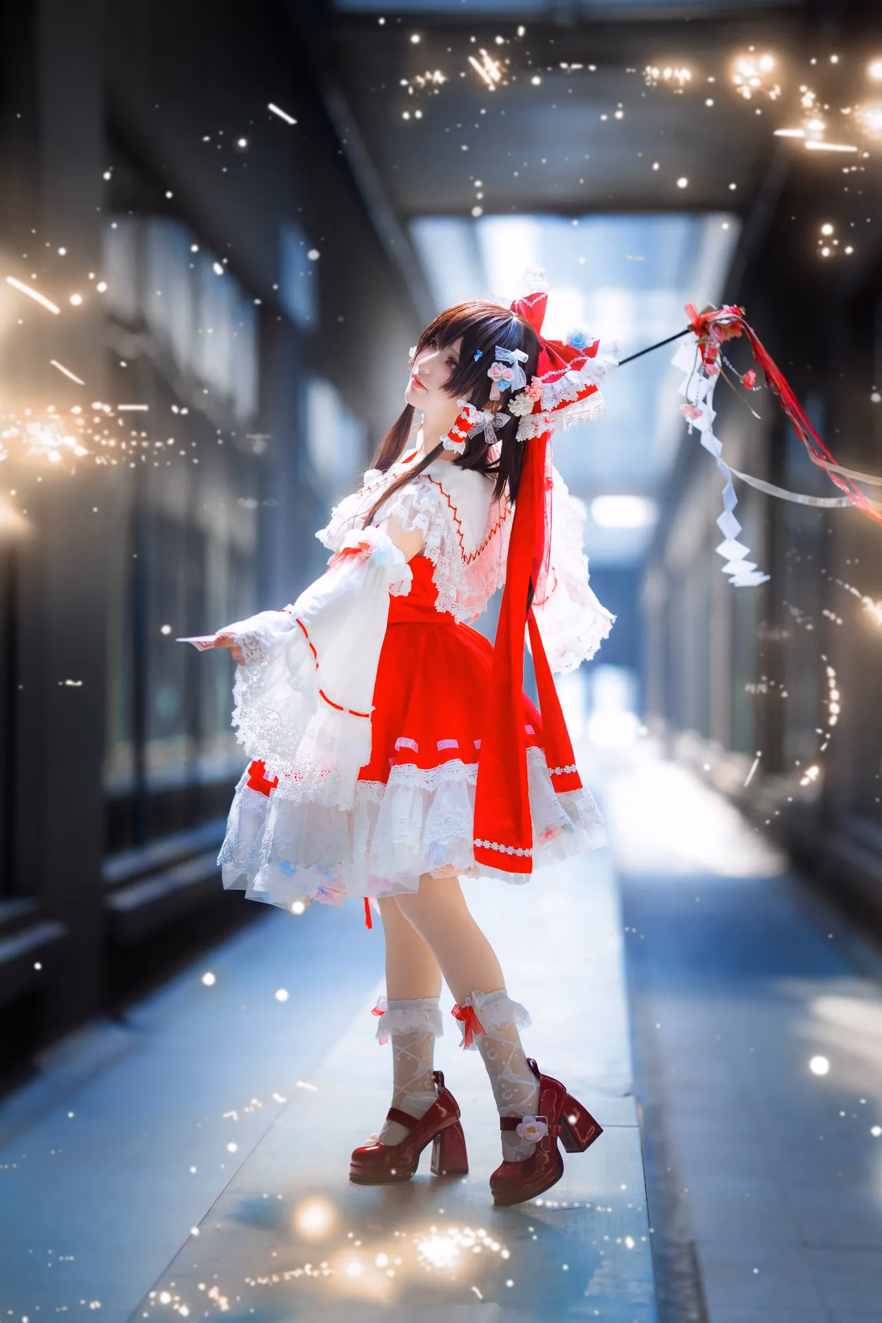 Hua Qi Hana as Reimu Hakurei — cosplay photo 2 of 88