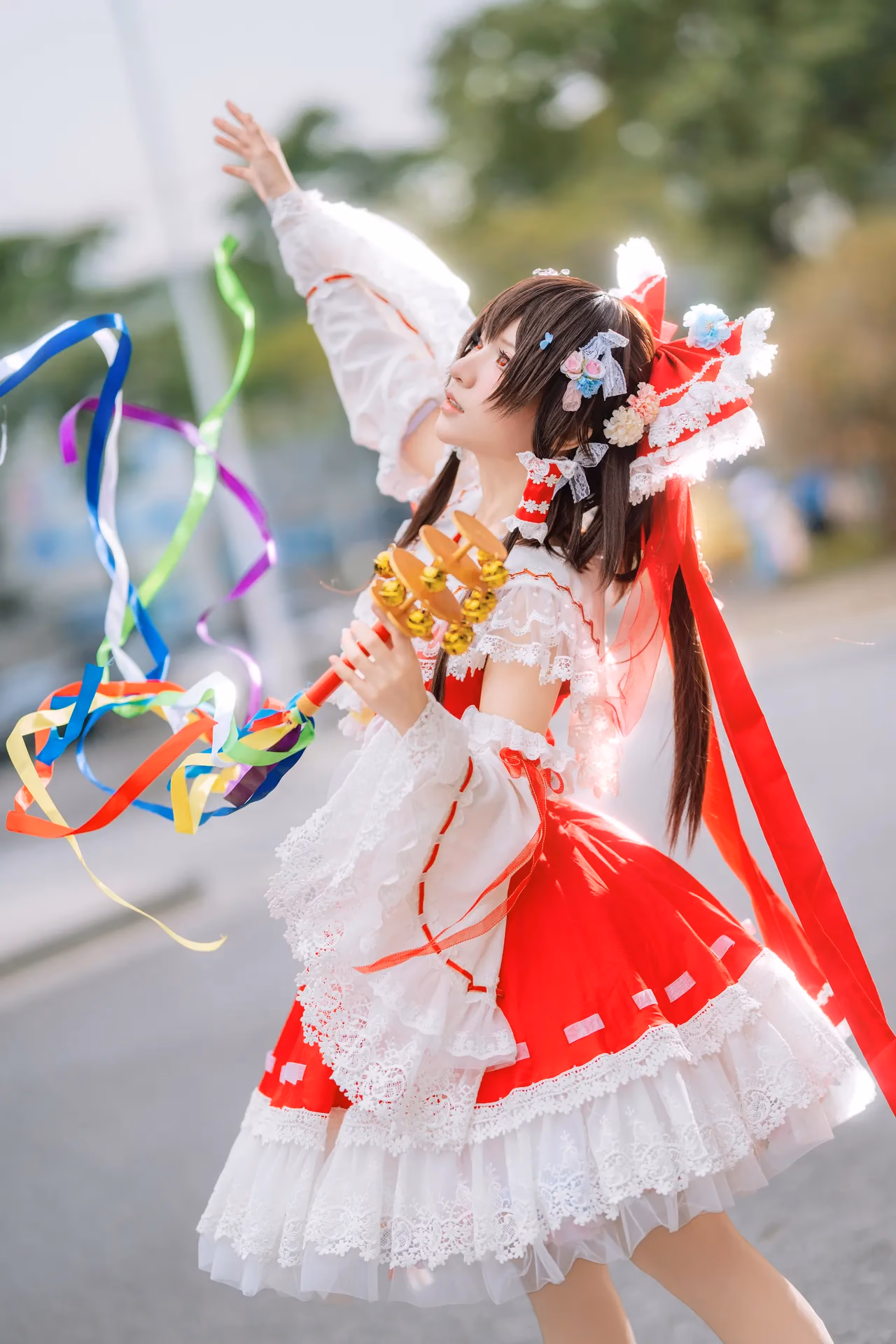 Hua Qi Hana as Reimu Hakurei — cosplay photo 28 of 88