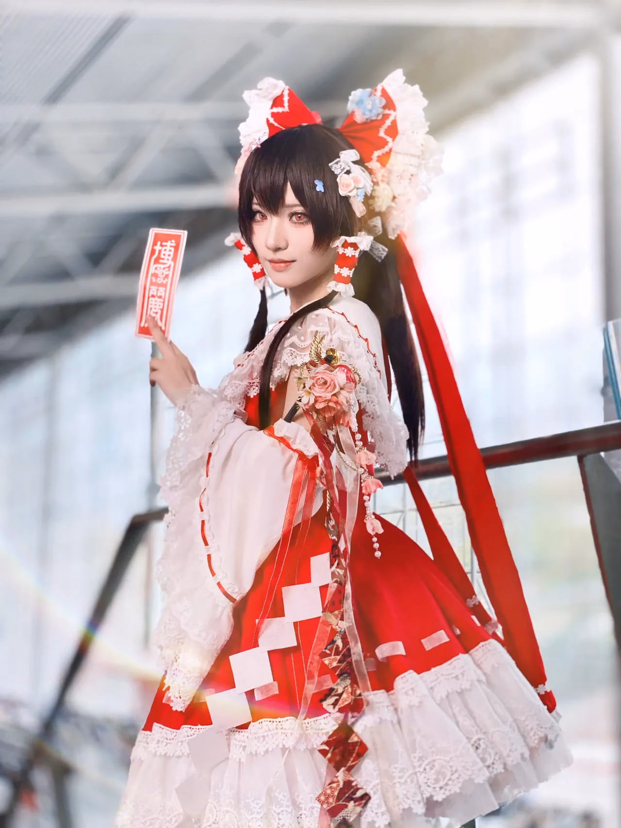 Hua Qi Hana as Reimu Hakurei — cosplay photo 33 of 88