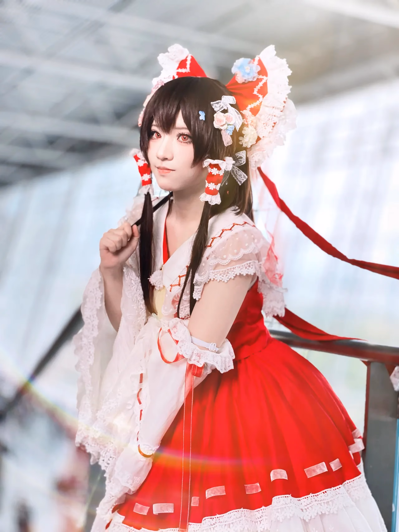 Hua Qi Hana as Reimu Hakurei — cosplay photo 35 of 88