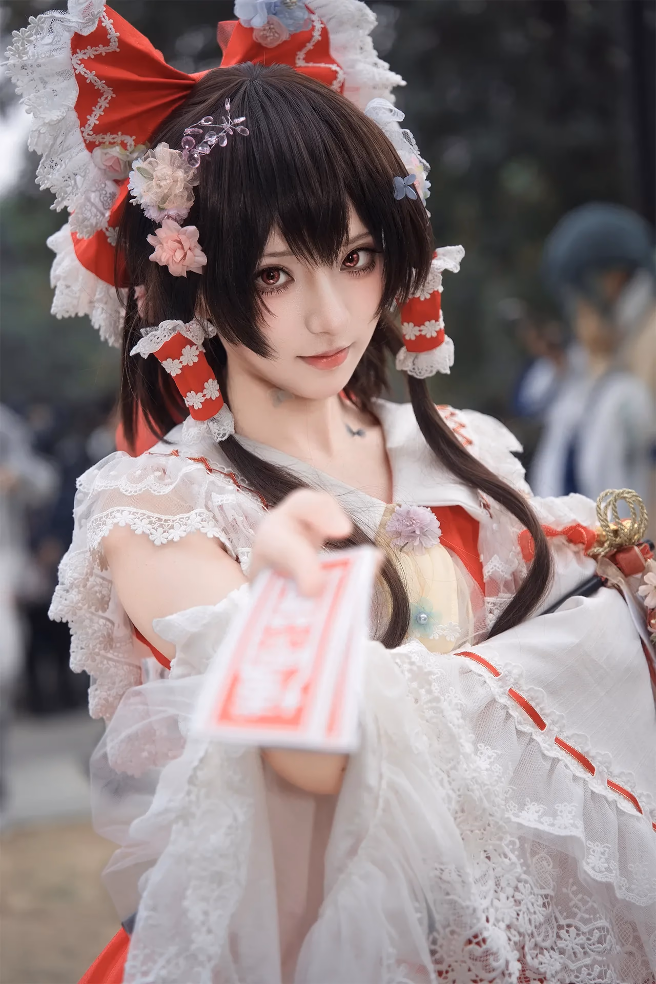 Hua Qi Hana as Reimu Hakurei — cosplay photo 71 of 88