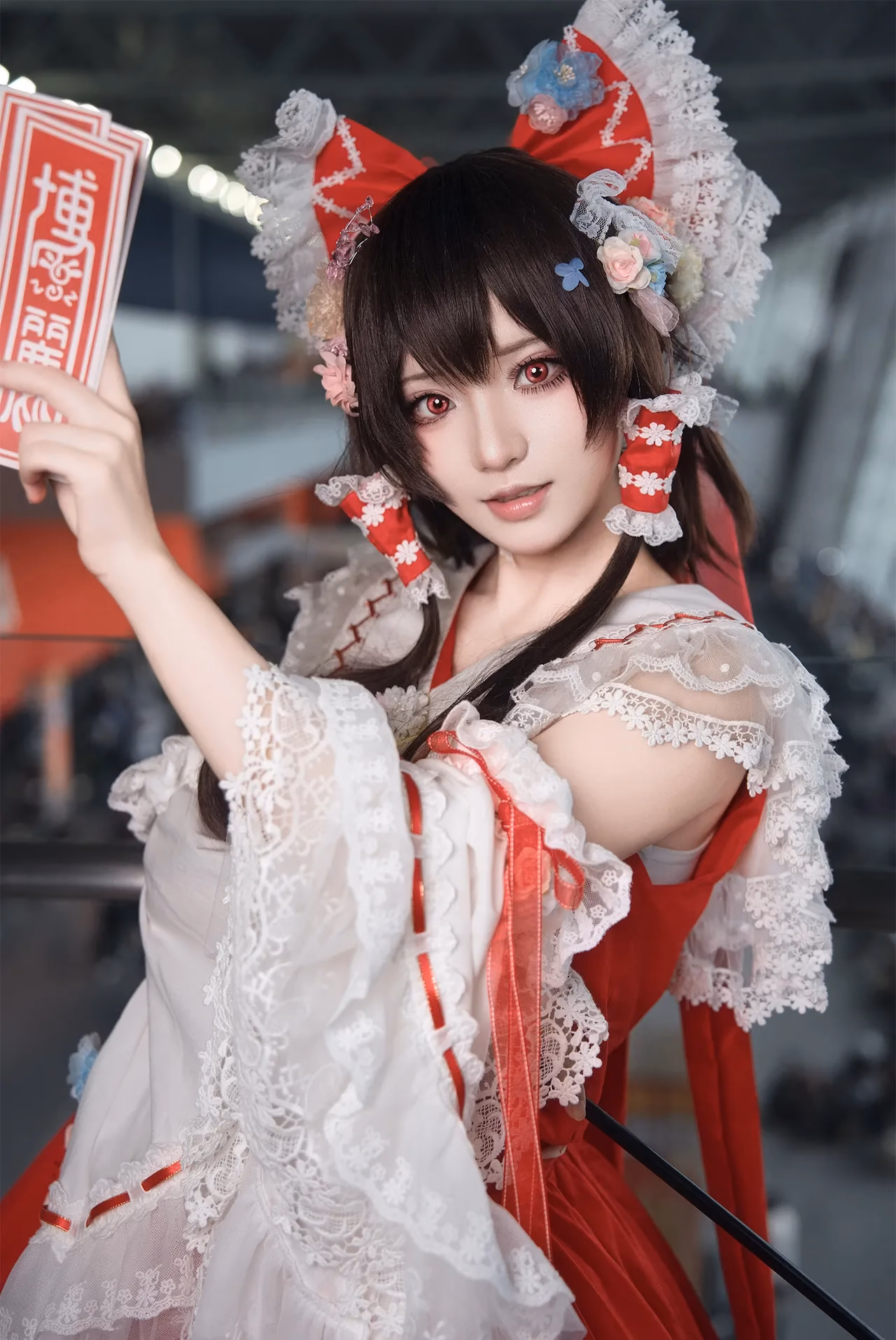 Hua Qi Hana as Reimu Hakurei — cosplay photo 72 of 88