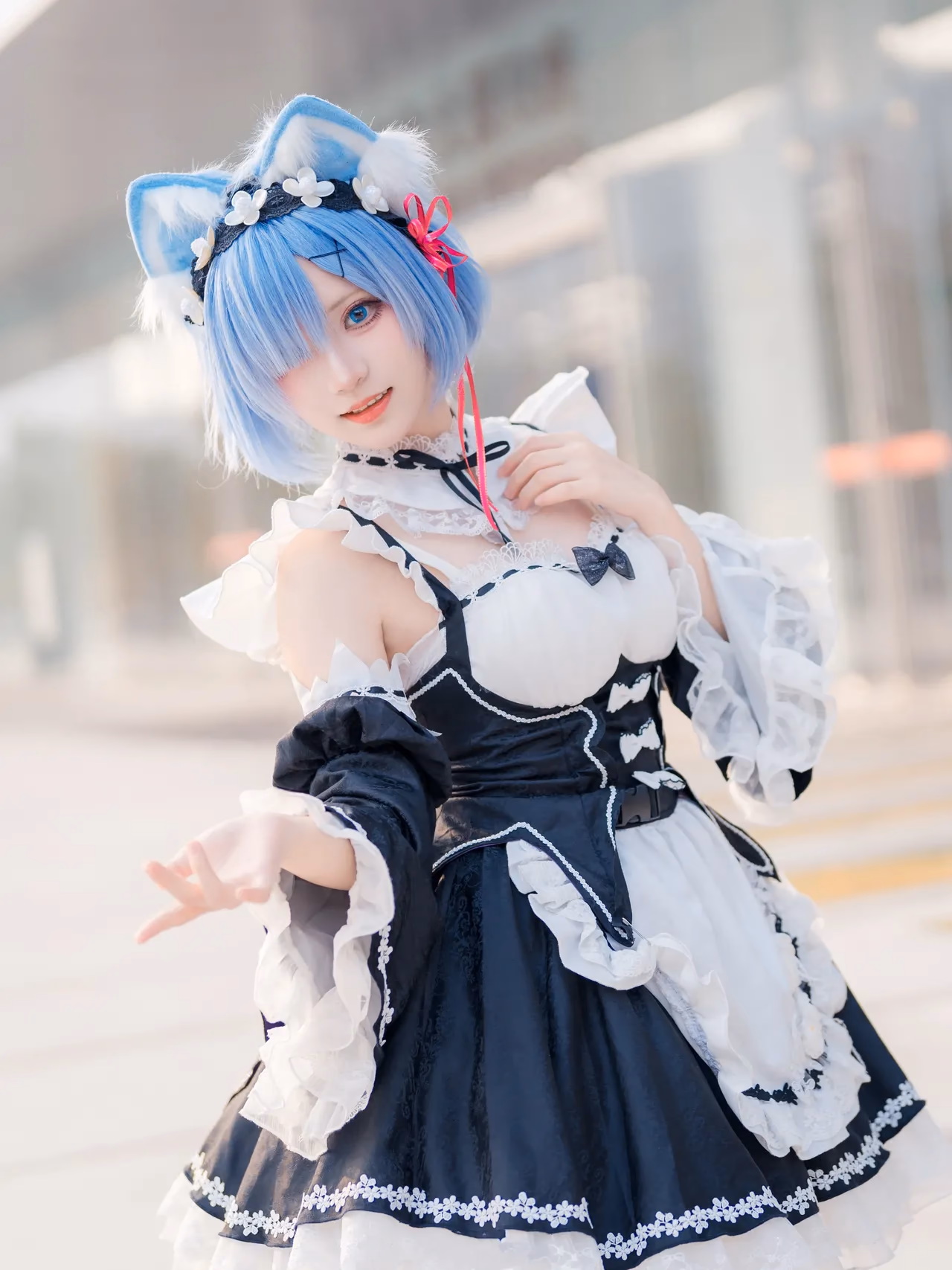 Hua Qi Hana as Rem — cosplay photo 11 of 107