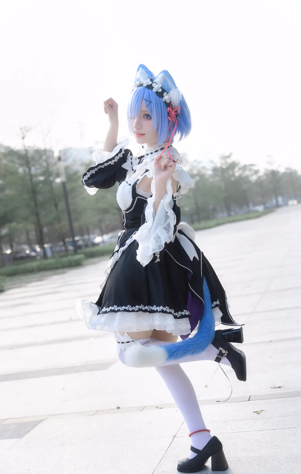 Hua Qi Hana as Rem — cosplay photo 27 of 107