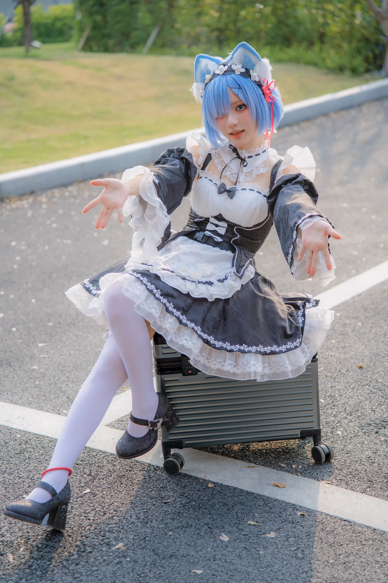 Hua Qi Hana as Rem — cosplay photo 30 of 107