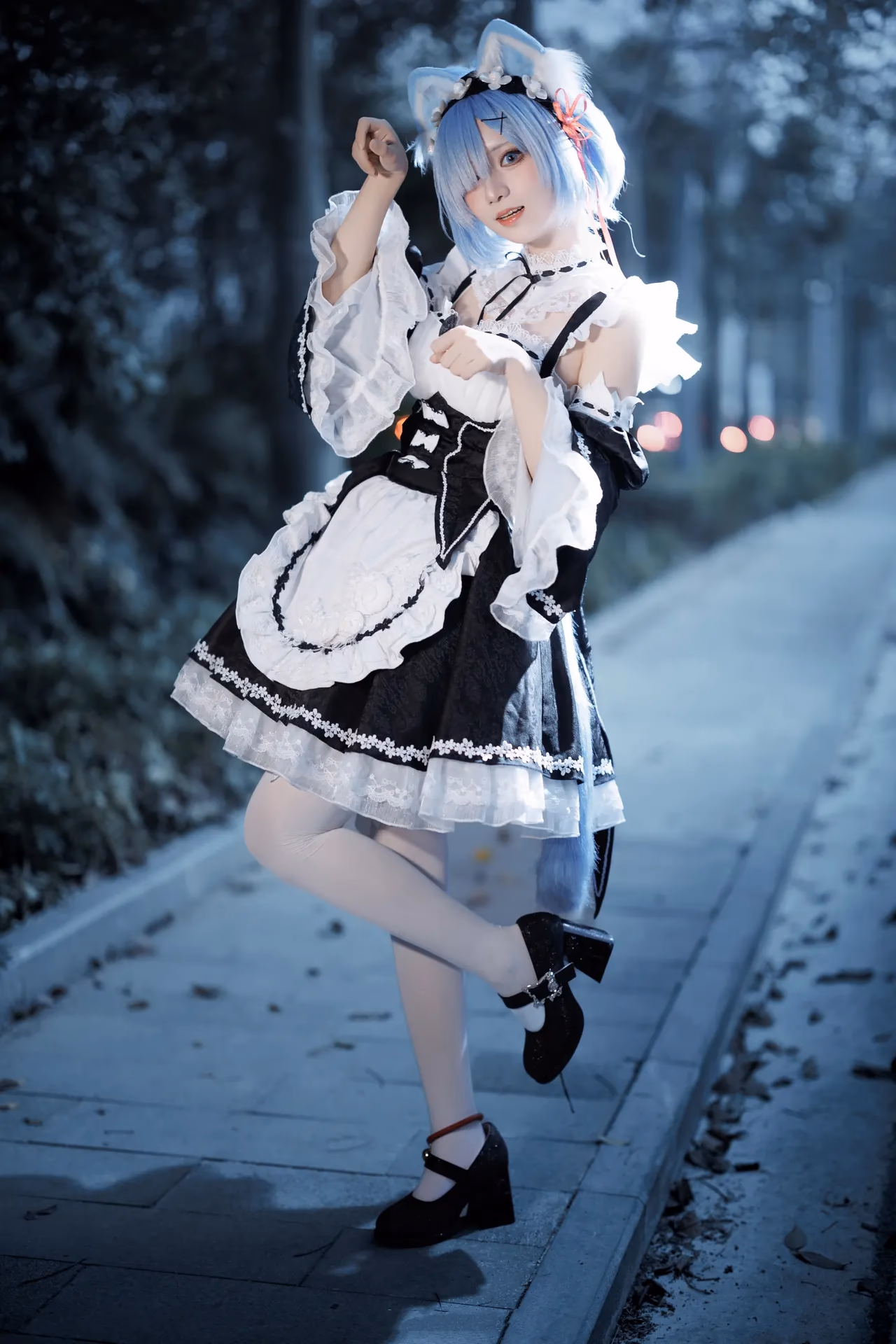 Hua Qi Hana as Rem — cosplay photo 66 of 107