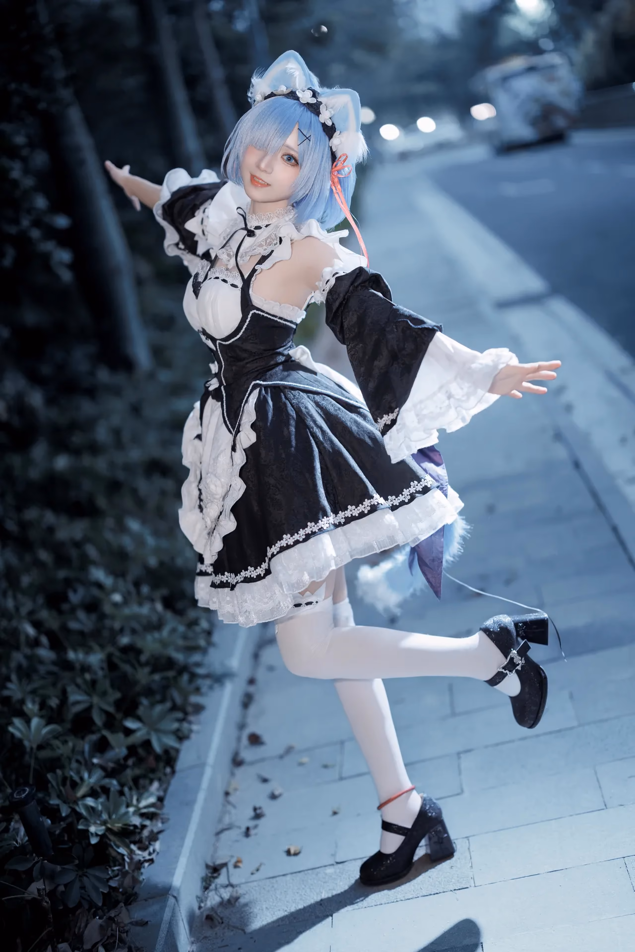 Hua Qi Hana as Rem — cosplay photo 67 of 107