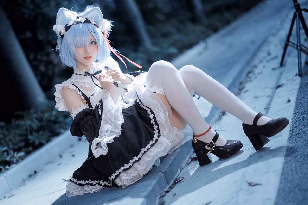 Hua Qi Hana as Rem — cosplay photo 69 of 107