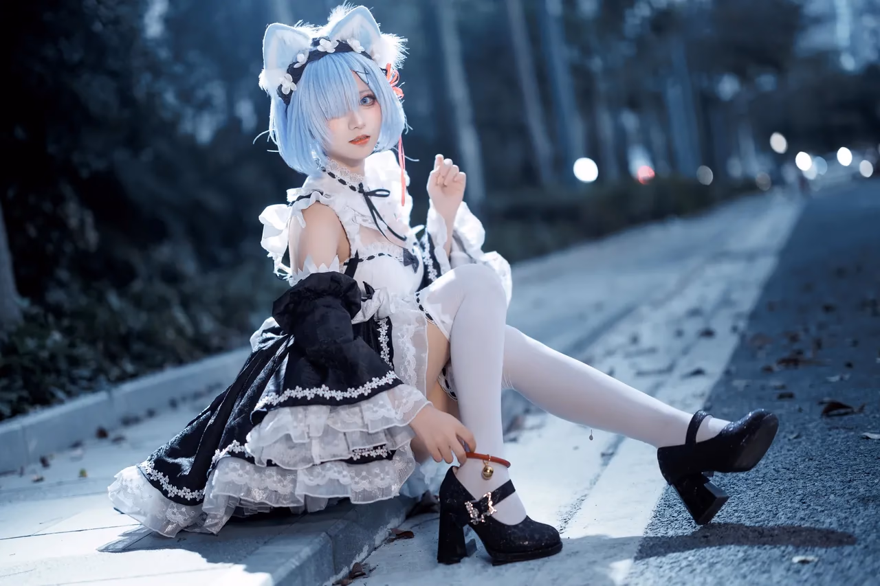 Hua Qi Hana as Rem — cosplay photo 71 of 107