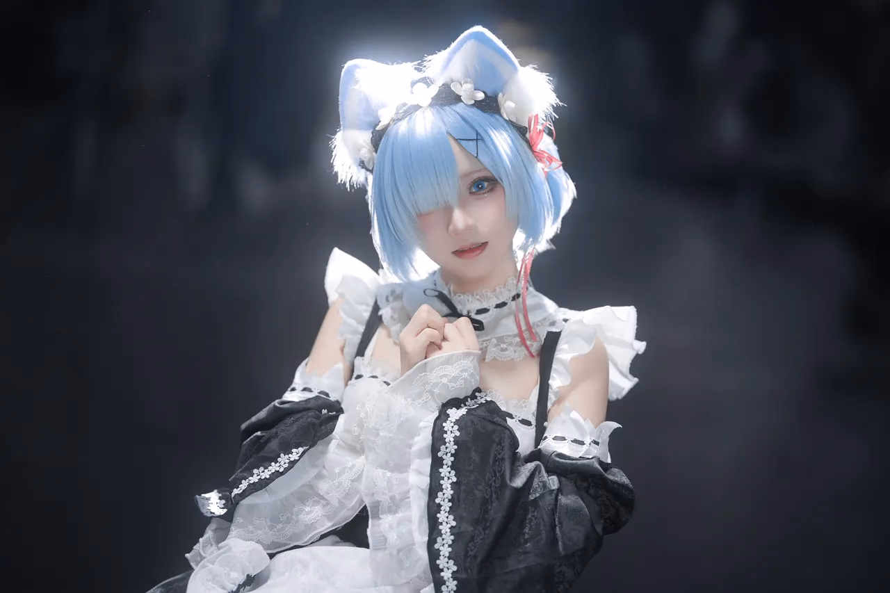 Hua Qi Hana as Rem — cosplay photo 86 of 107