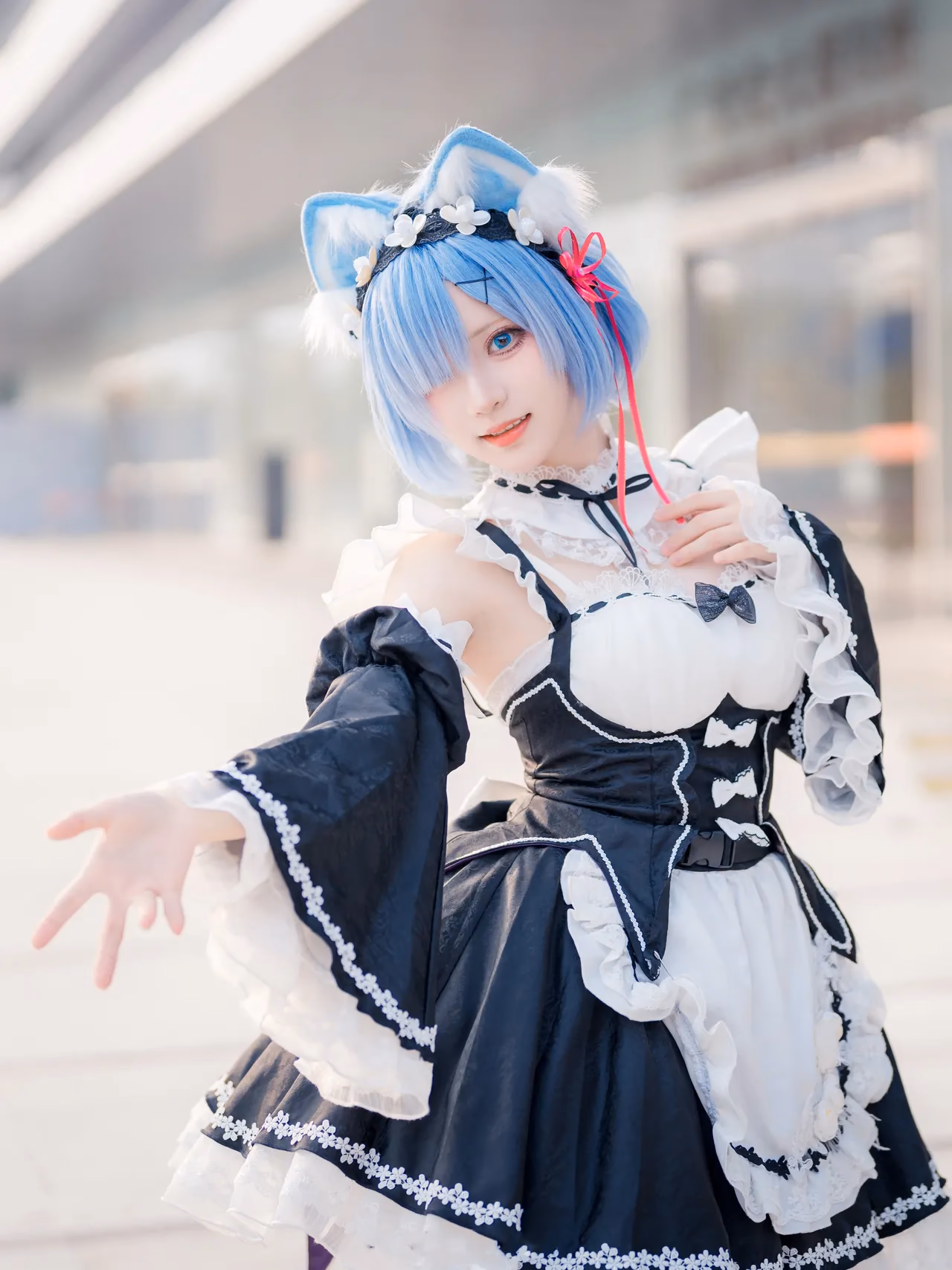 Hua Qi Hana as Rem — cosplay photo 9 of 107