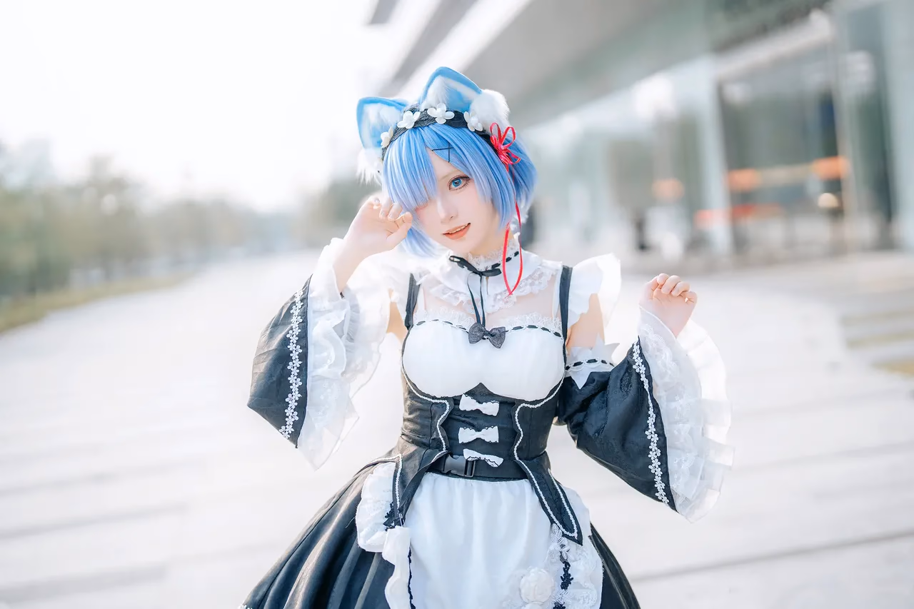 Hua Qi Hana as Rem — cosplay photo 90 of 107