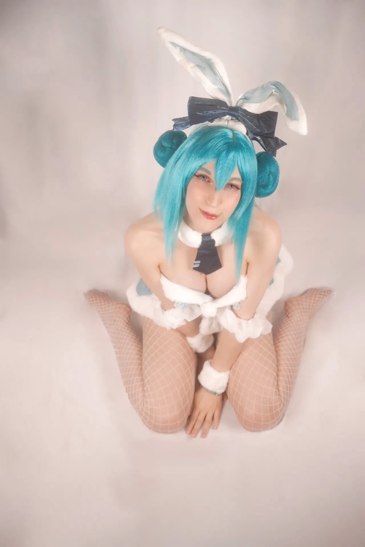 Iced.Grog as Hatsune Miku — cosplay photo 5 of 10