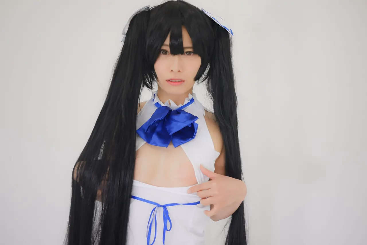 Ichiha Amatsu as Hestia — cosplay photo 103 of 107