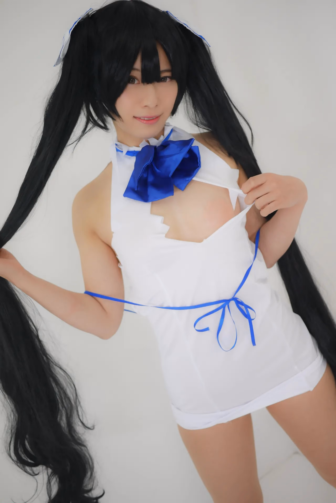 Ichiha Amatsu as Hestia — cosplay photo 104 of 107