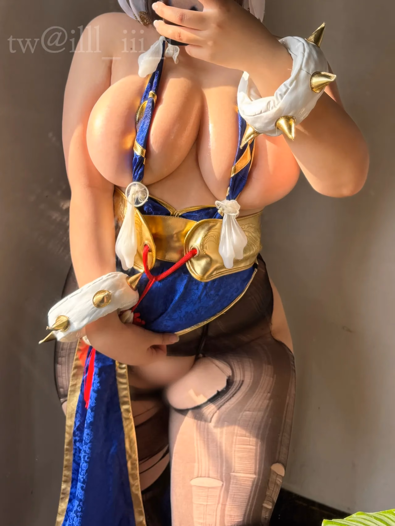 illl_iii_i as Chun-Li — cosplay photo 21 of 75
