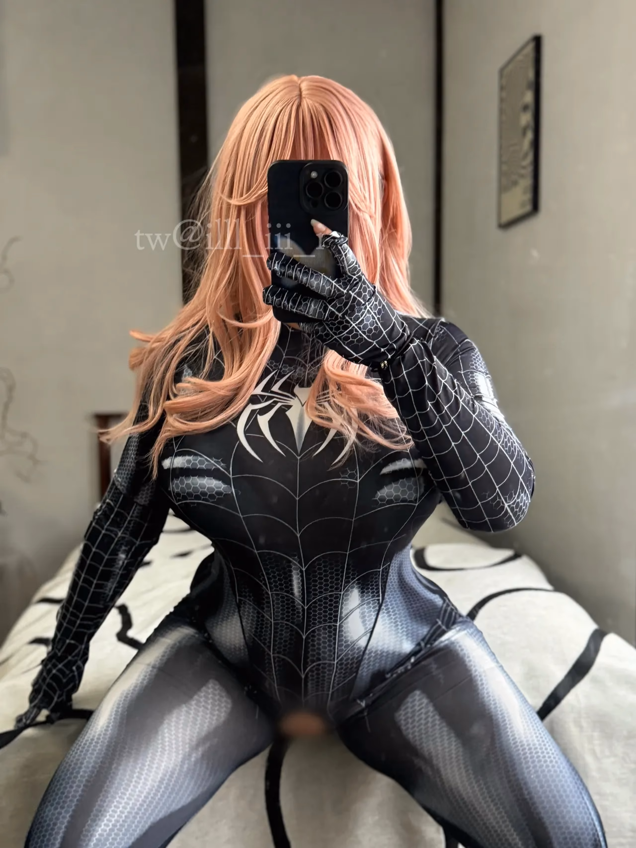 illl_iii_i as Venom — cosplay photo 49 of 77