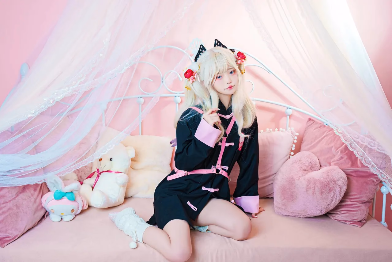 Iri as Illyasviel Von Einzbern — cosplay photo 1 of 35