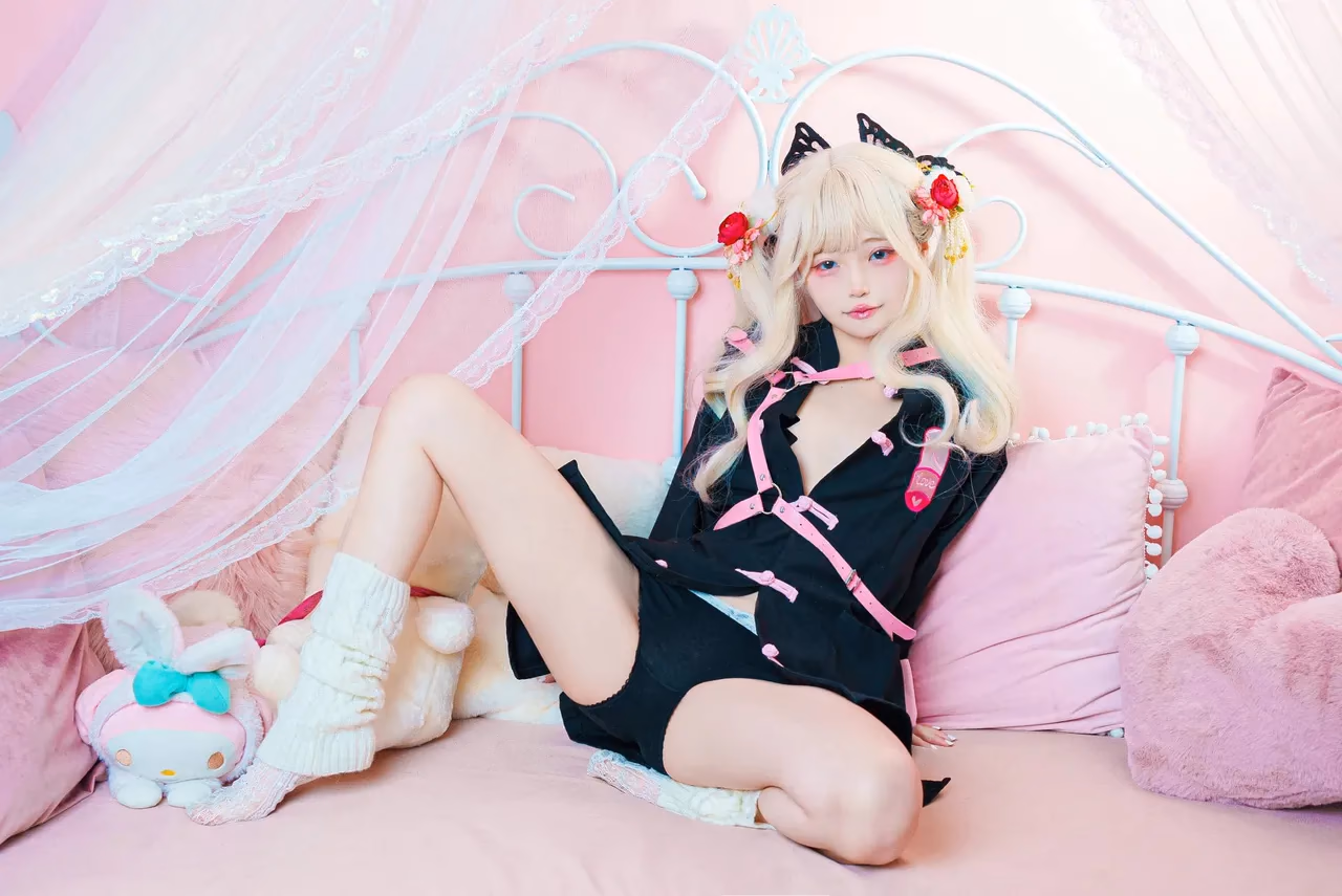 Iri as Illyasviel Von Einzbern — cosplay photo 7 of 35
