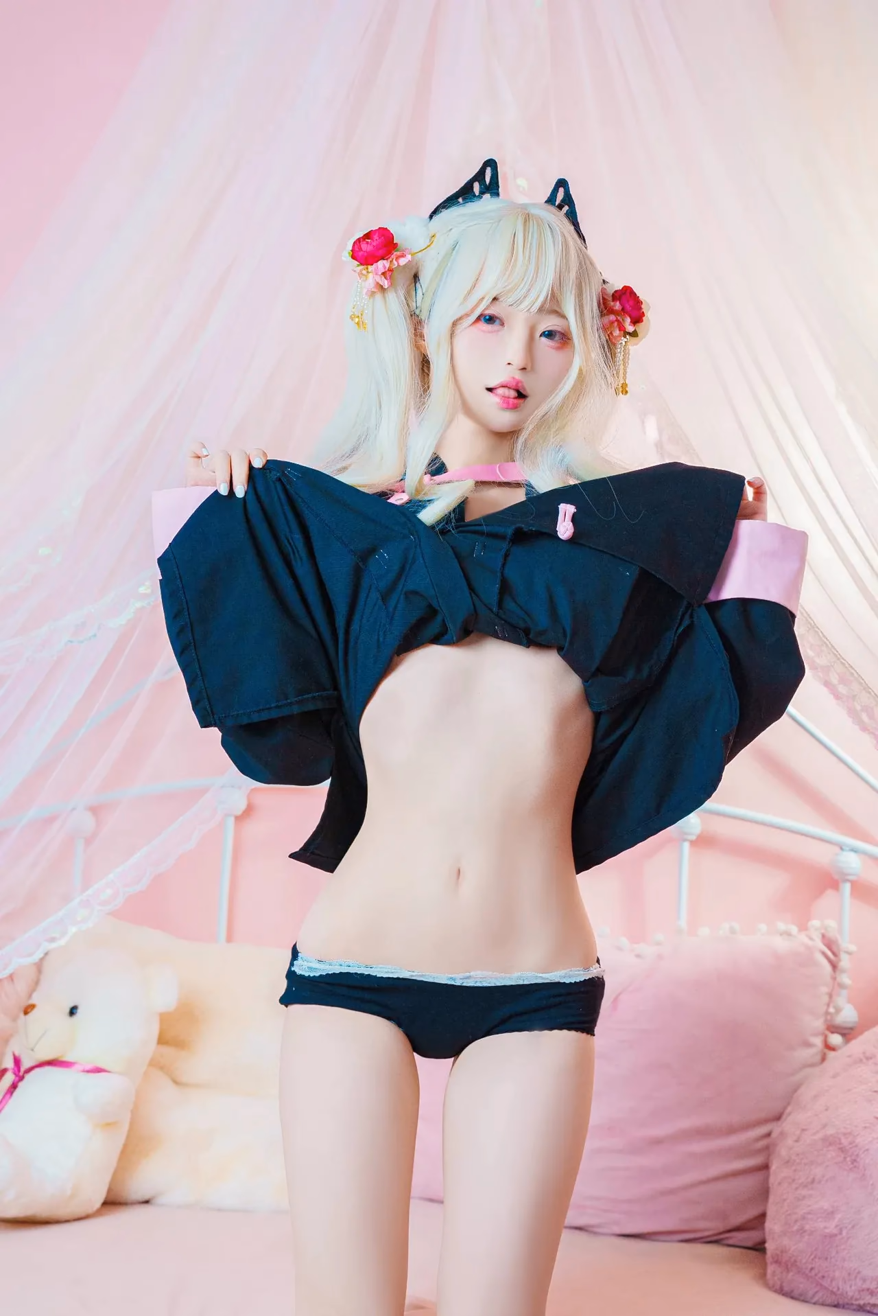 Iri as Illyasviel Von Einzbern — cosplay photo 9 of 35