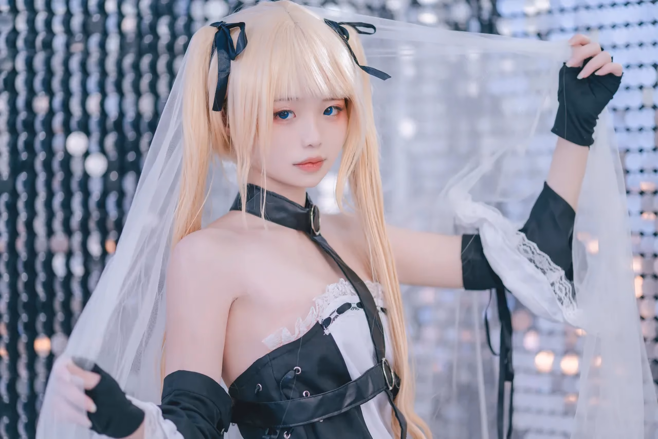 Iri as Marie Rose — cosplay photo 37 of 68