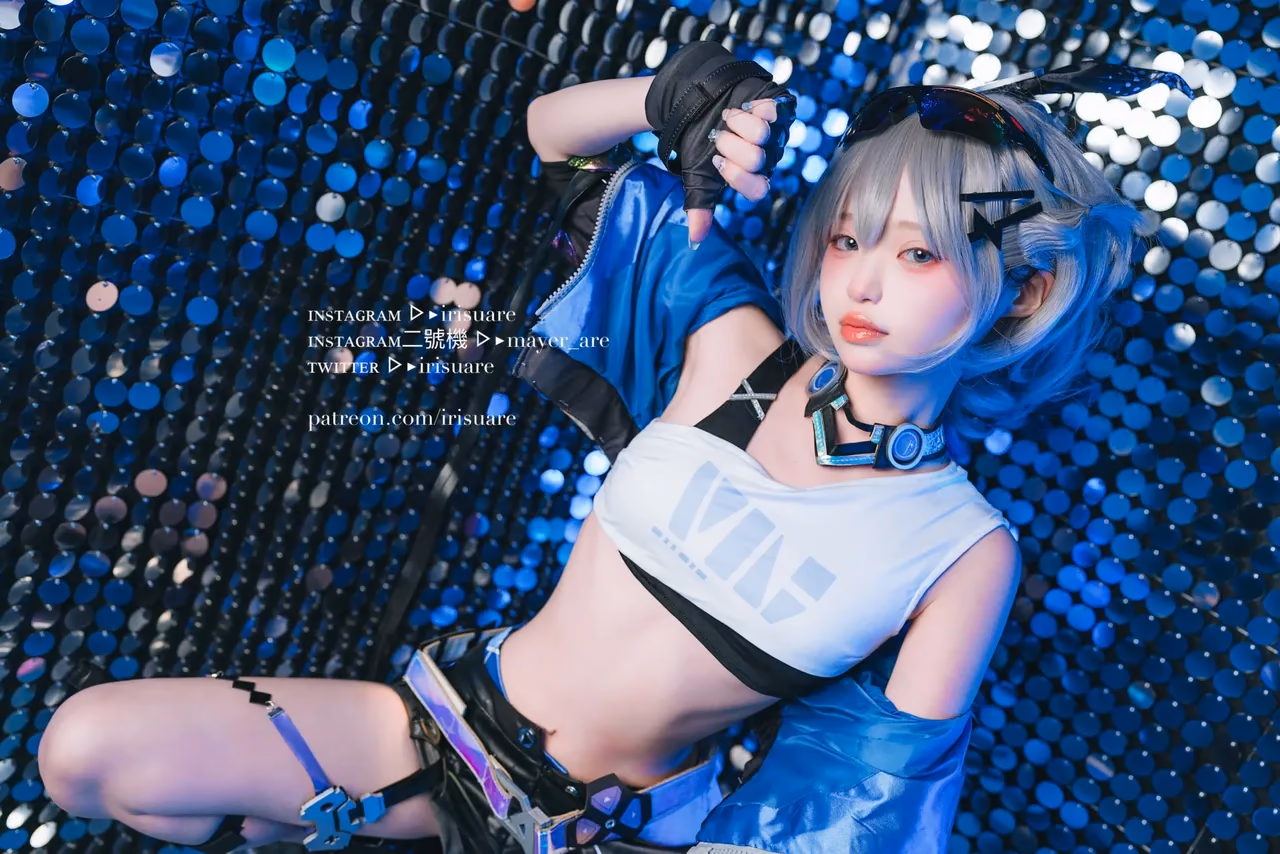 Iri as Silver Wolf — cosplay photo 2 of 32