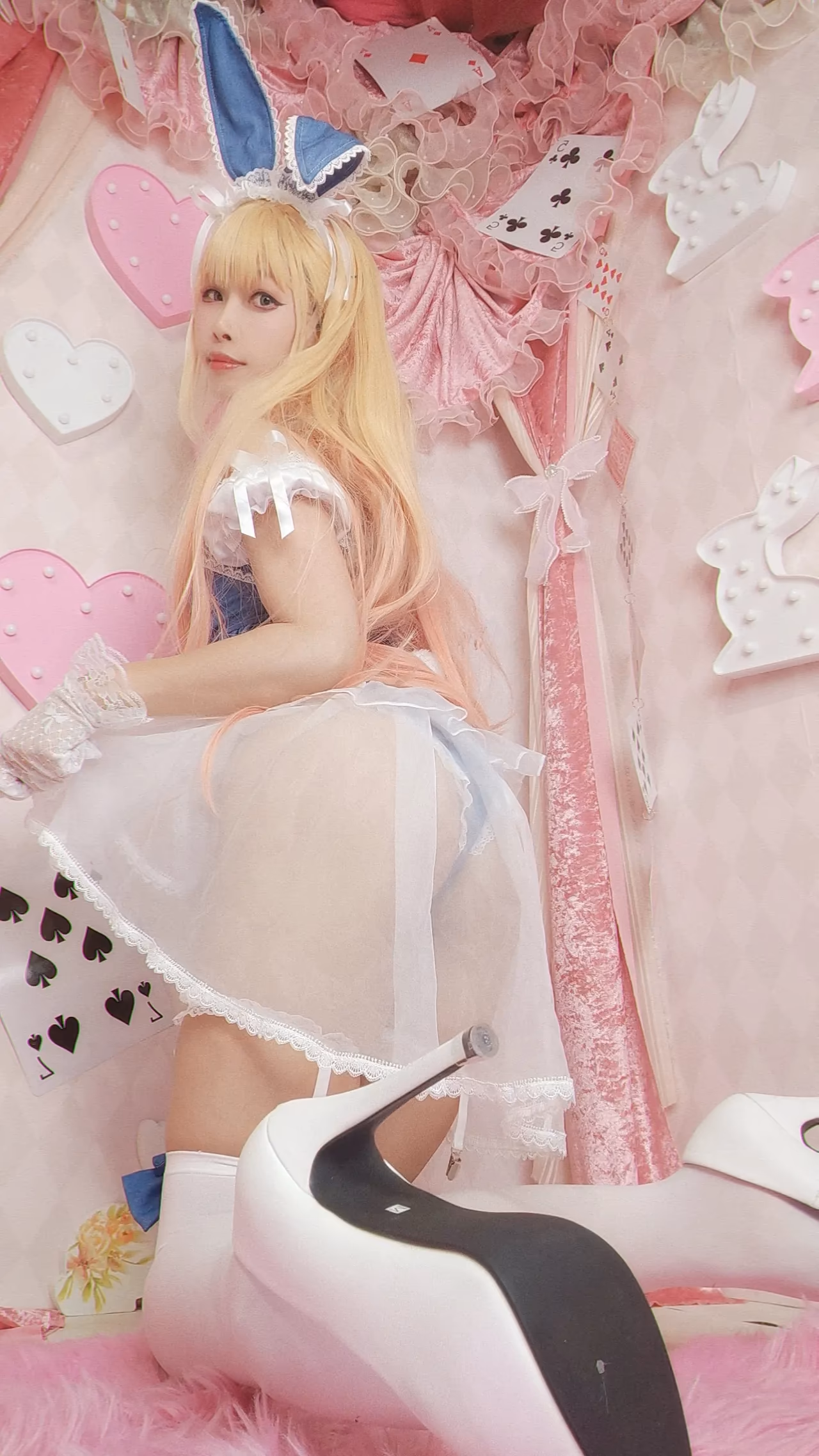 Itsuki Sakurai as Marin Kitagawa — cosplay photo 81 of 158