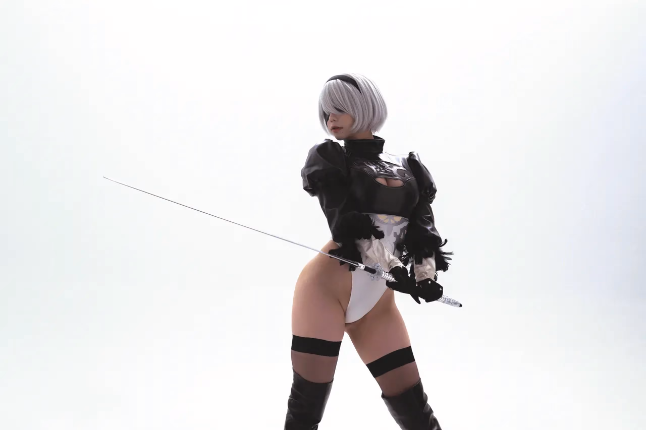 Izayoi Rui as 2B — cosplay photo 9 of 22