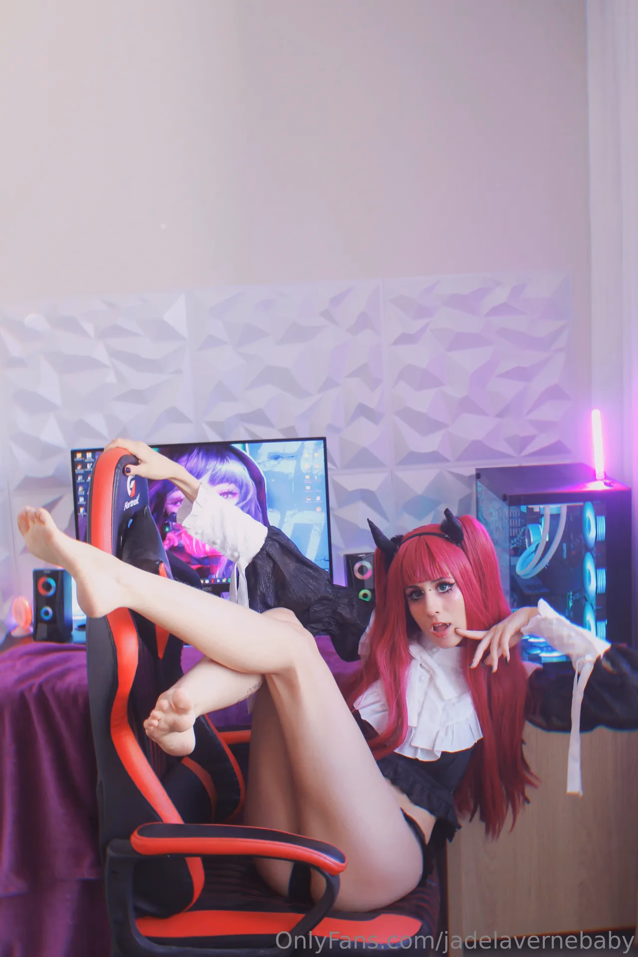 Jade La Verne as Rizu-kyun — cosplay photo 20 of 69