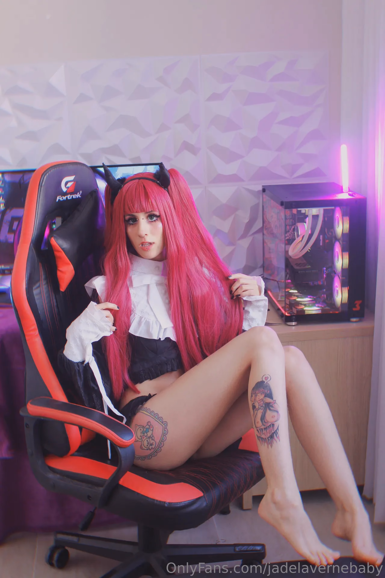 Jade La Verne as Rizu-kyun — cosplay photo 23 of 69