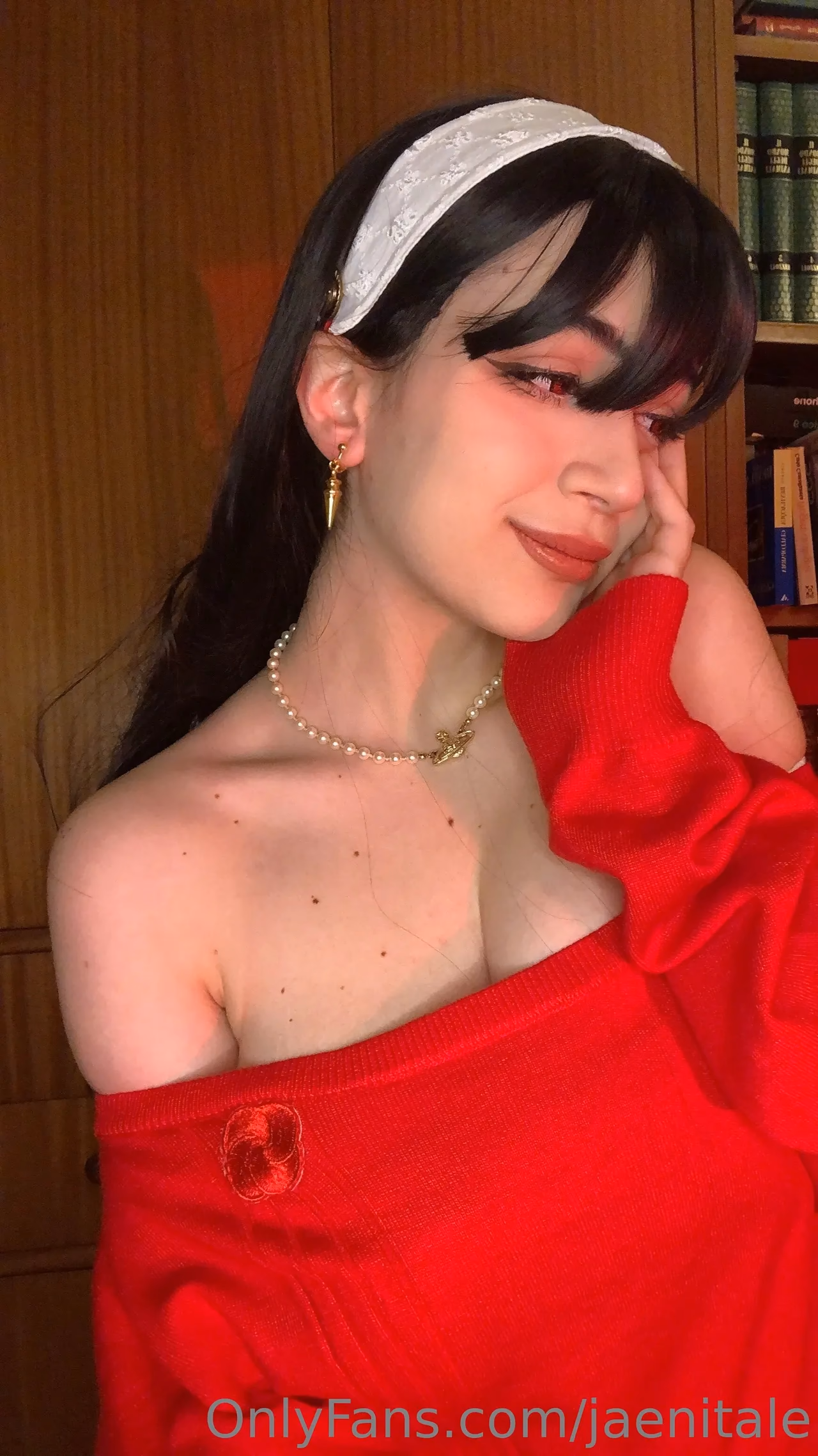 Jaenitale as Yor Forger — cosplay photo 4 of 31