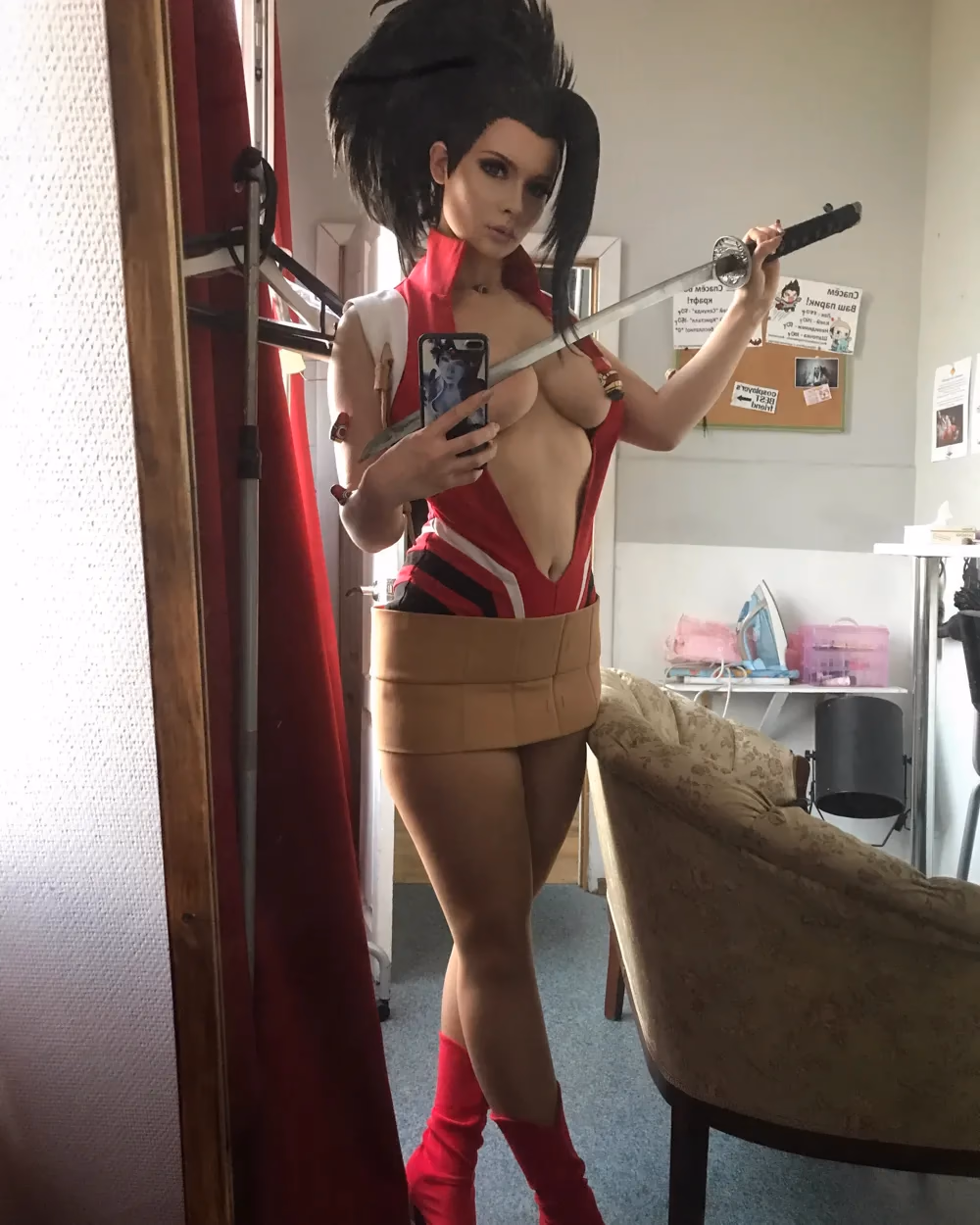 Jannet Incosplay as Momo Yaoyorozu — cosplay photo 15 of 19